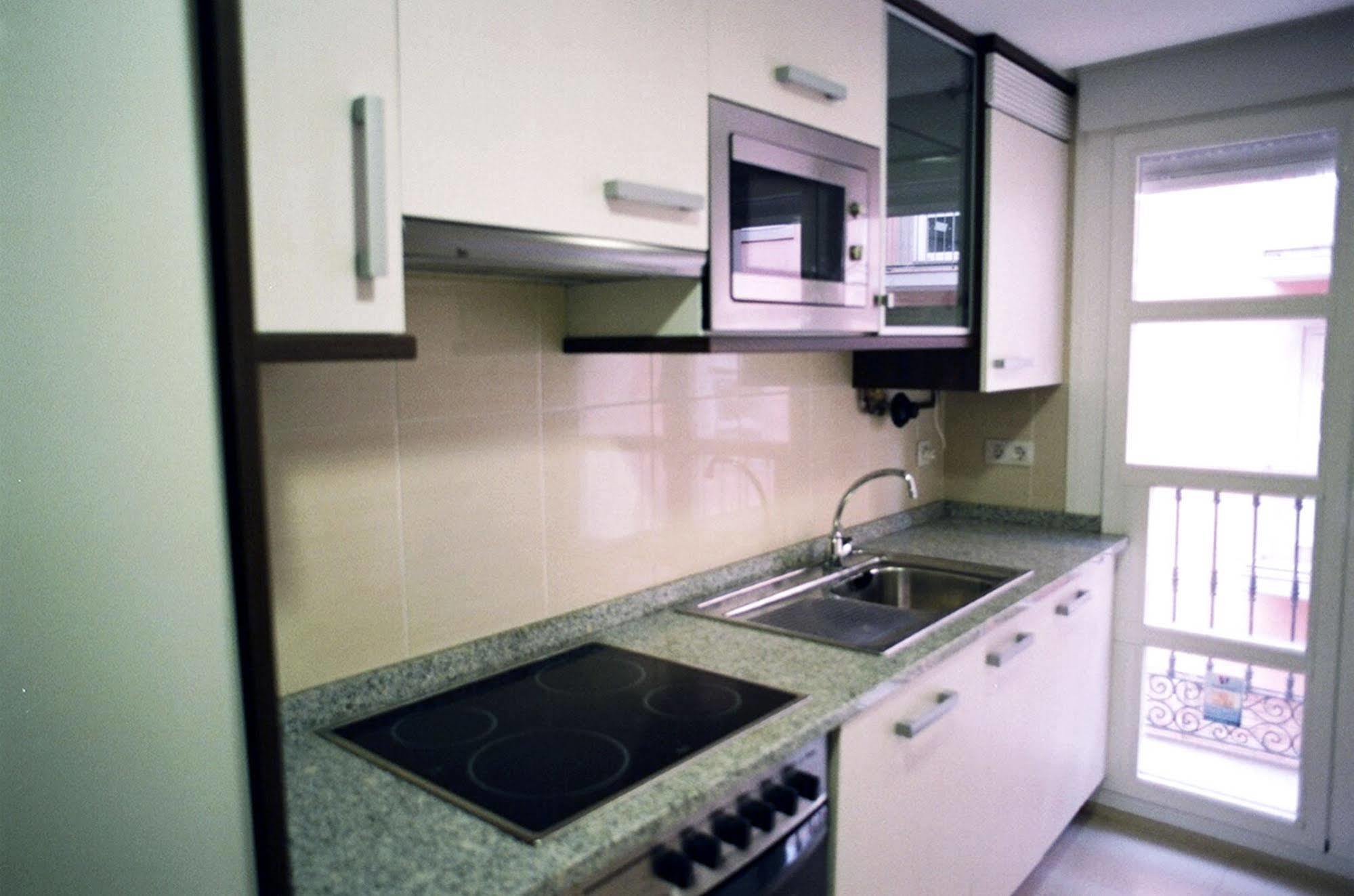 Apartamentos Auhabitat Zaragoza, Edificio De Apartamentos Turisticos المظهر الخارجي الصورة