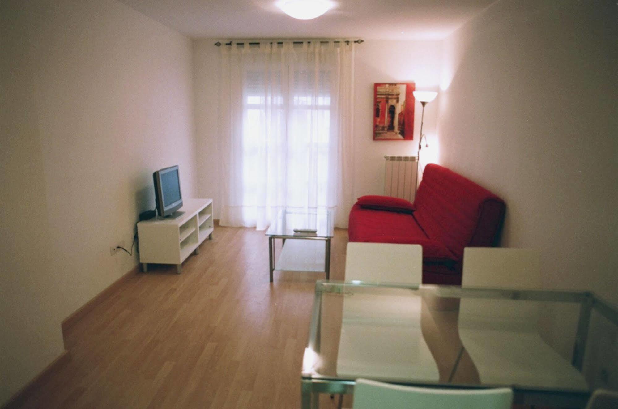 Apartamentos Auhabitat Zaragoza, Edificio De Apartamentos Turisticos المظهر الخارجي الصورة