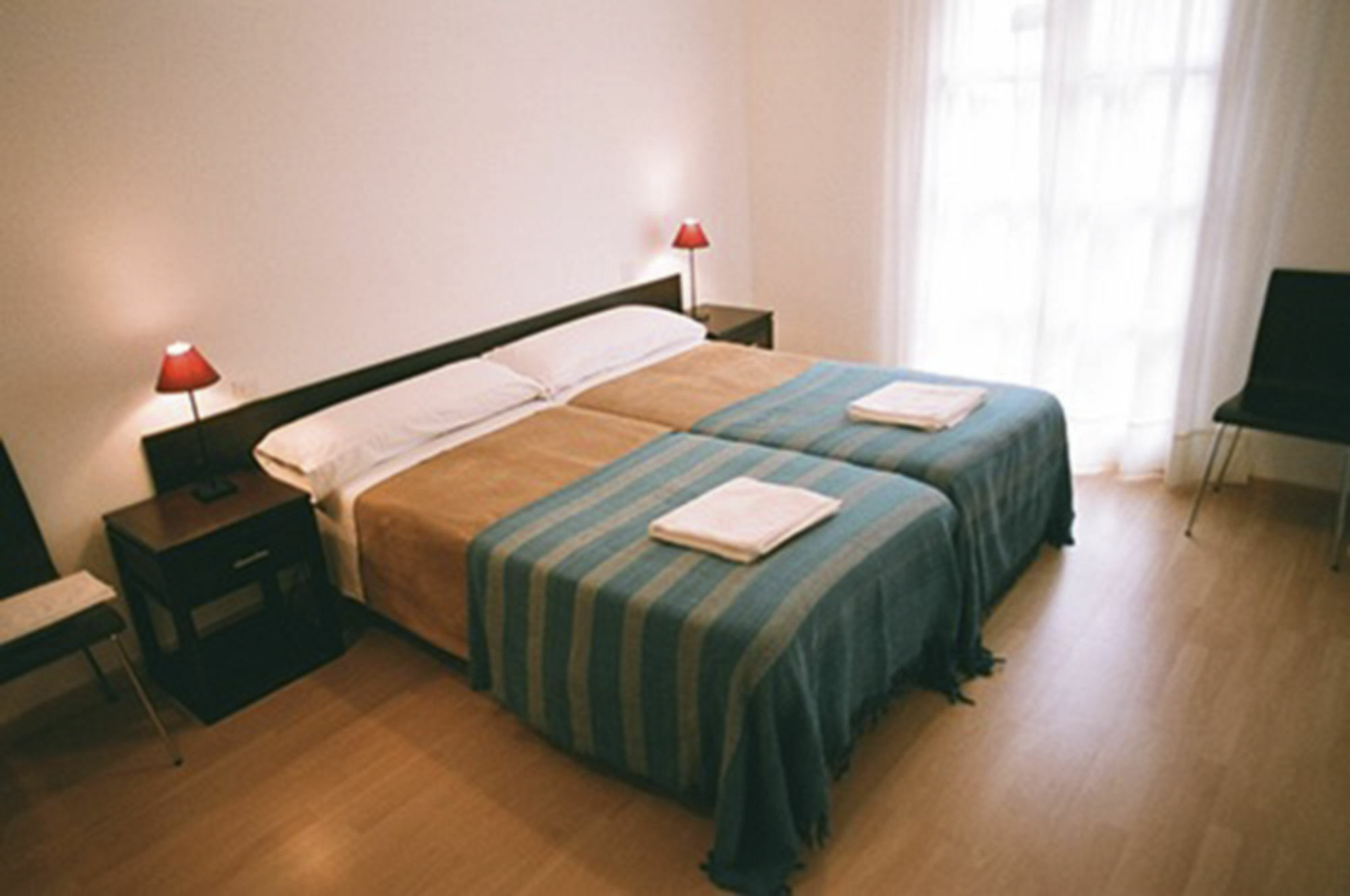 Apartamentos Auhabitat Zaragoza, Edificio De Apartamentos Turisticos المظهر الخارجي الصورة